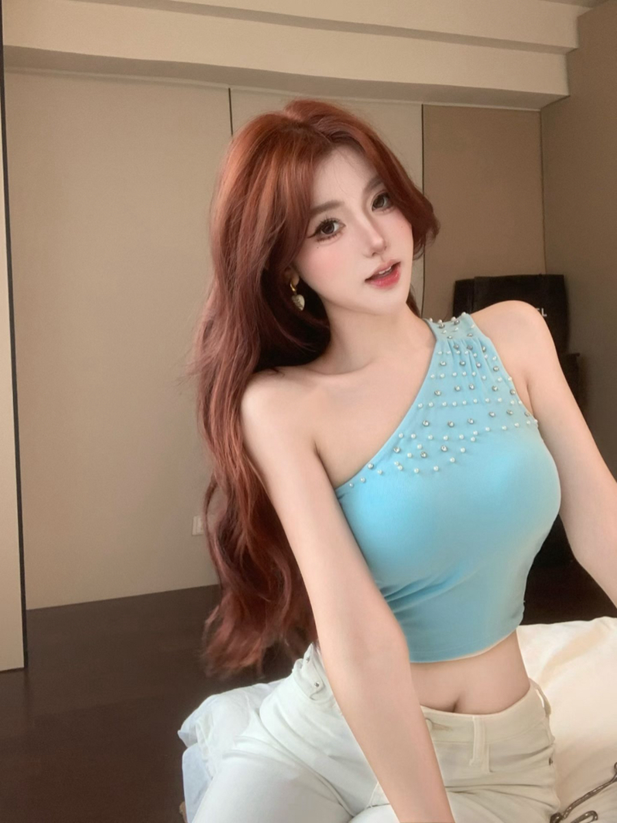 실사 감소되지 않음 핫걸 비스듬한 어깨 핫픽스 조끼 여성 여름 오프숄더 수신 벨트 가슴 패드 민소매 맨위