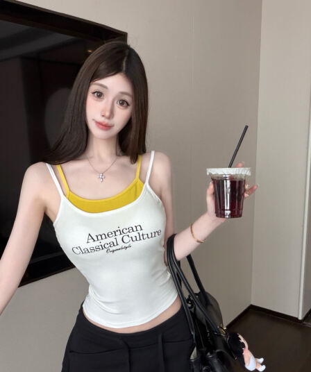 실사 감소되지 않음 핫걸 알파벳 프린트 페이크 레이어드 캐미솔