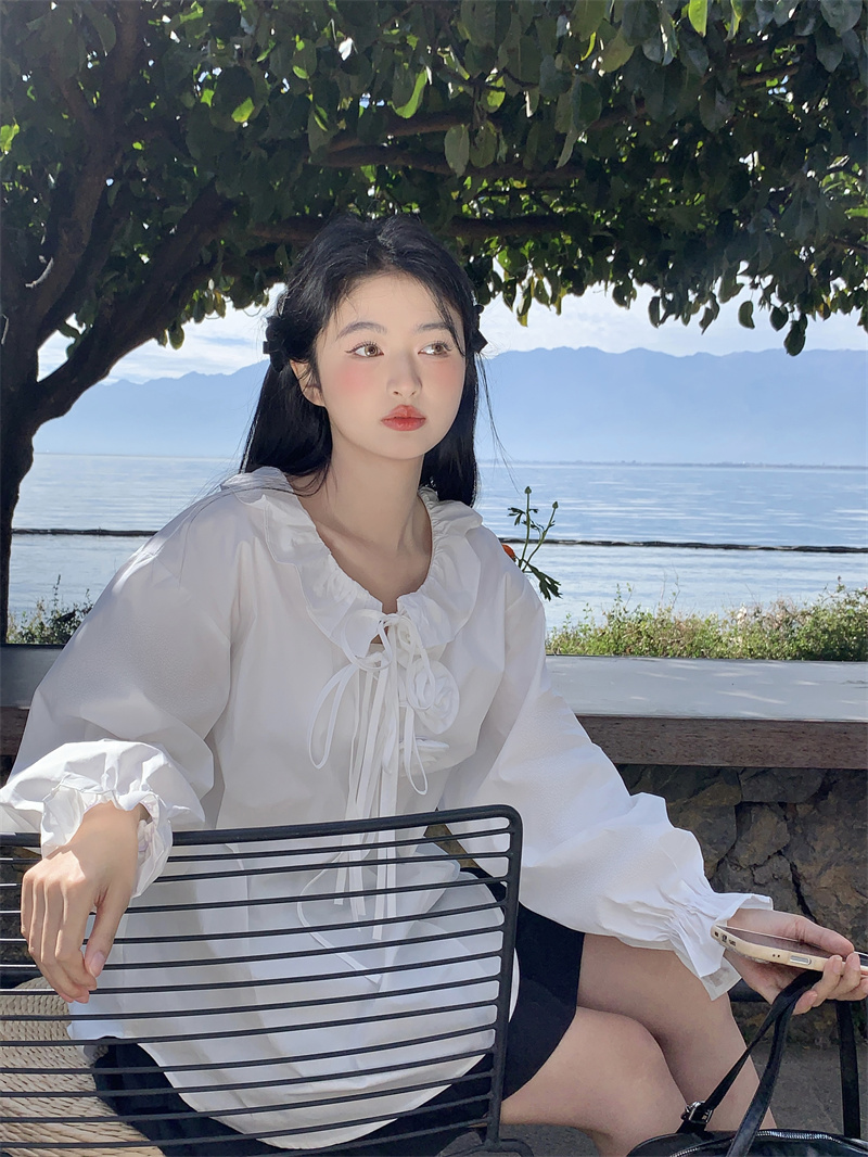 실사 봄 새로운 한 부서 달콤함 연령 감소 베이비 칼라 작은 꽃 레이스업 루즈핏 긴팔 셔츠