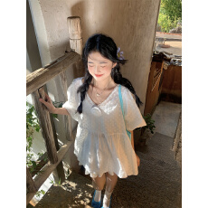 批发实拍·新款韩系甜美减龄V领花朵娃娃泡泡袖短袖连衣裙