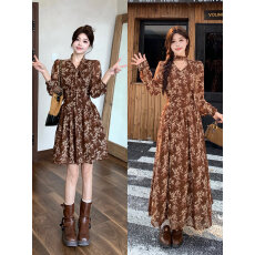 批发大码2025秋冬新款茶歇法式气质老钱风碎花连衣裙子显瘦百搭长裙女