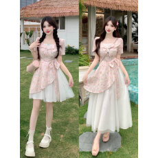 批发大码清甜一夏2026微胖mm公主风设计感拼接网纱<b class='q'>甜美</b>蝴蝶结连衣裙