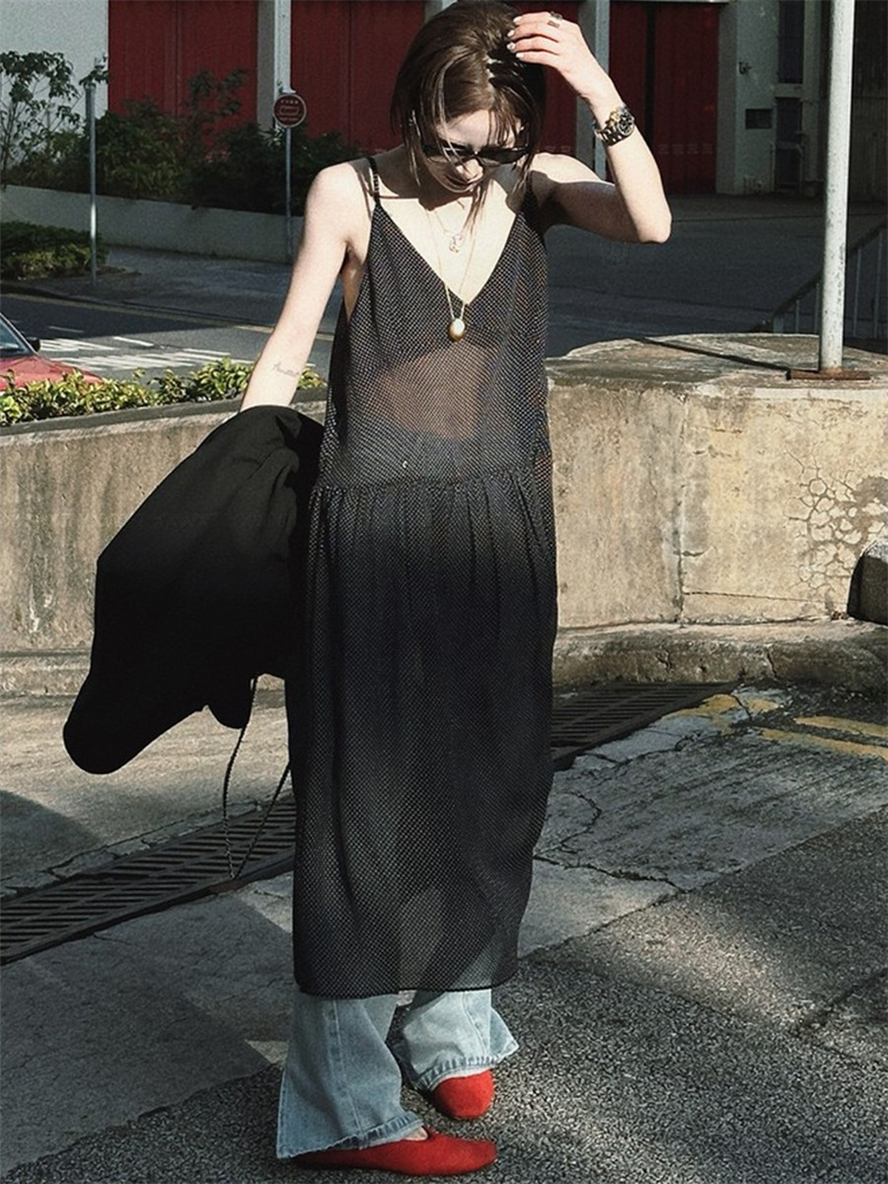 새로운 품격 고급 프랑스식 도트 무늬 V넥 슬립 다용도 슬림해 보이는 스택 착용 드레스