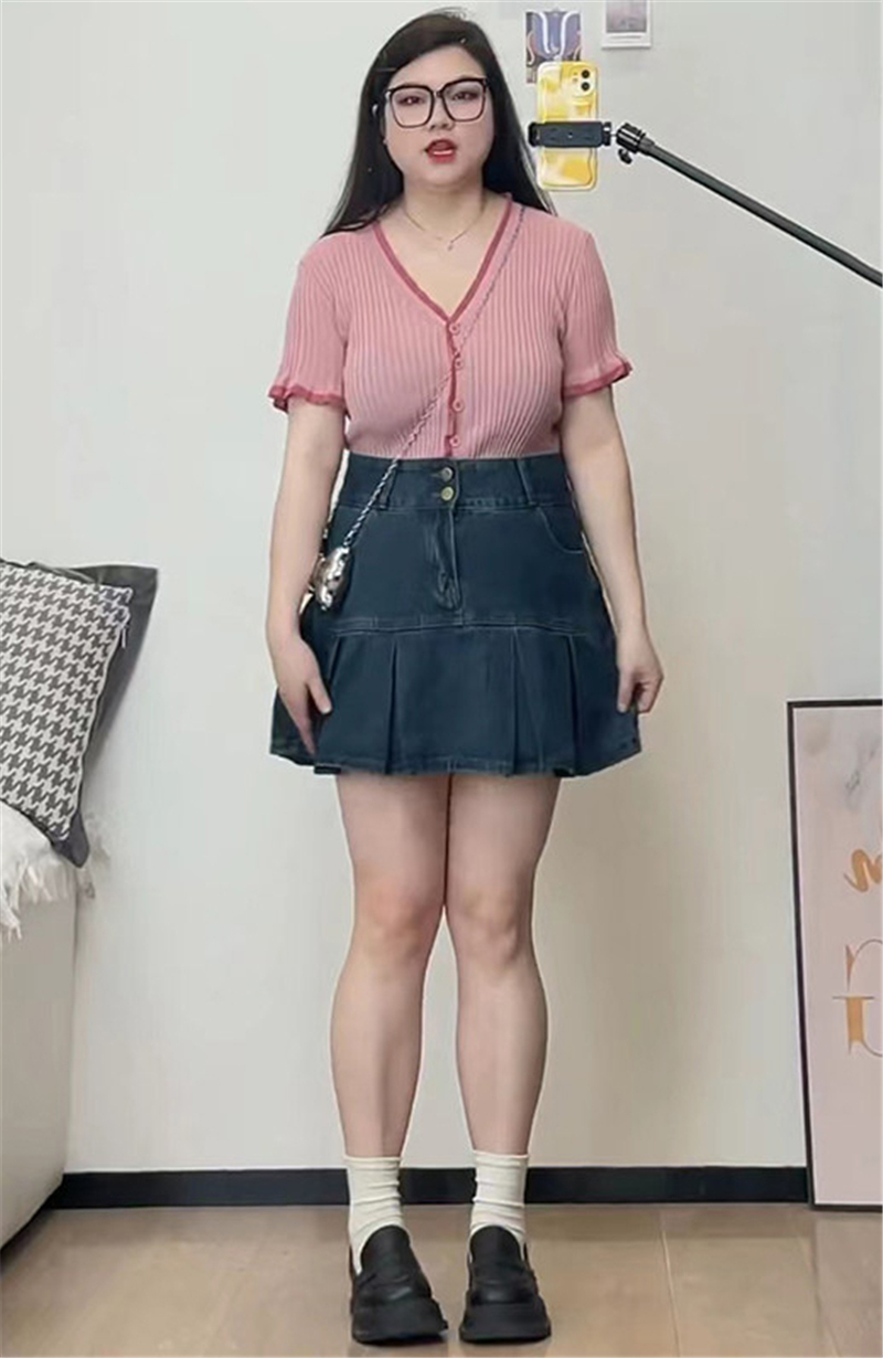 빅 사이즈 여성 의류 지방 mm 디자인 센스 배색 프릴 니트 반팔 티셔츠 여성 여름 품격 슬림해 보이는 다용도 맨위