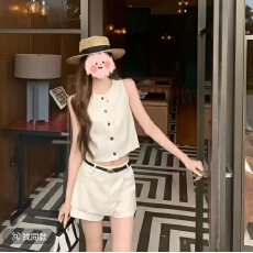 批发禾呈莱赛尔圆领无袖开衫<b class='q'>马甲</b>女夏季新款时尚气质显瘦上衣短裤套装