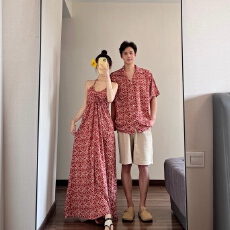 批发实拍#已出货#情侣装2026夏季碎花吊带裙海边度假风沙滩裙一裙一衣