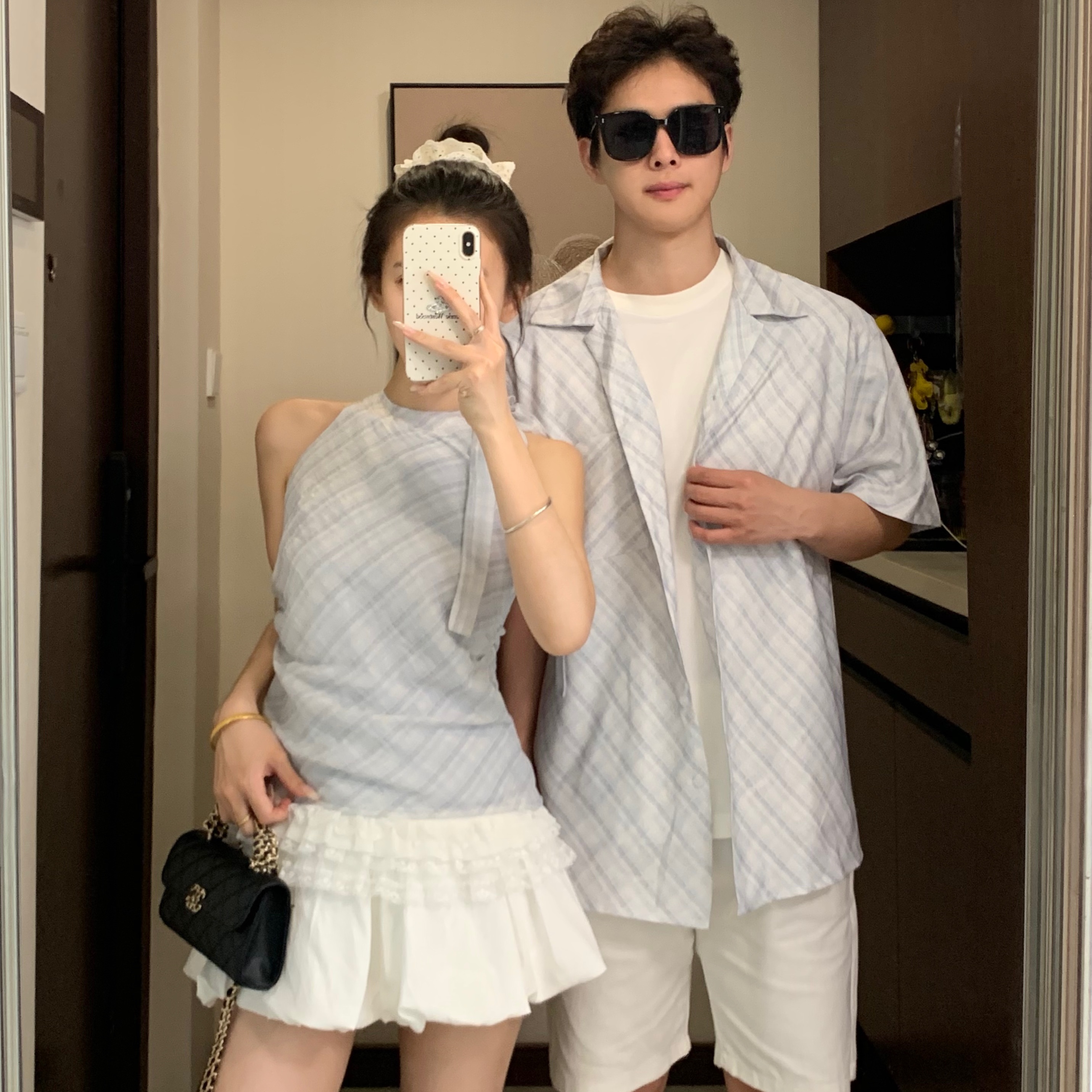 실사 선적 중 커플룩 2026 여름 한 부서 파란색 행침 목 체크무늬 맨위 요정 가스 화이트 반 스커트