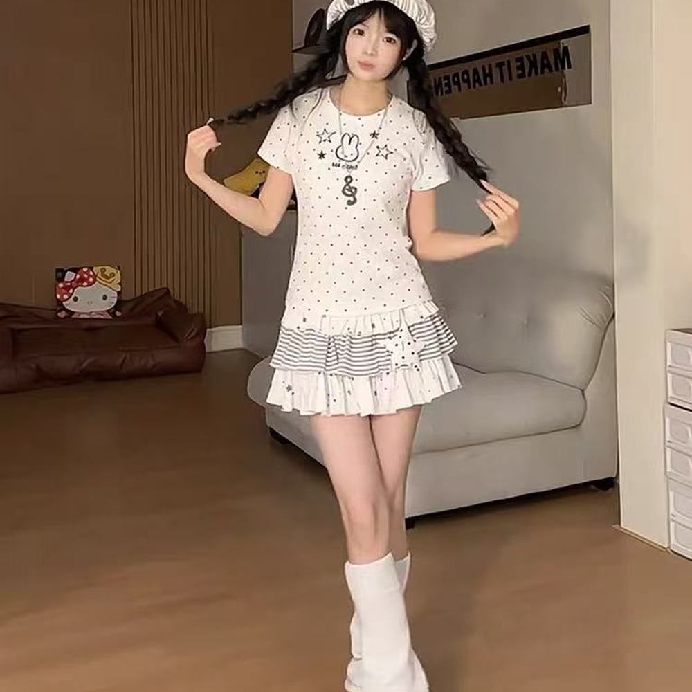 95 폴리 에스터 여름 섹션 달콤함 도트 무늬 토끼 별 반팔 여성 티셔츠 여름 몸매 가꾸기 한 부서 귀여운 만화 쇼트 스타일 맨위