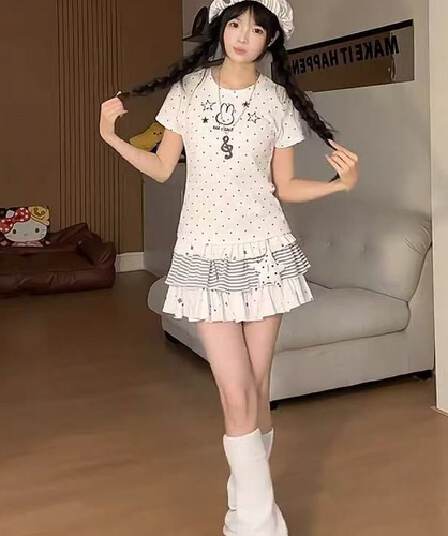 95 폴리 에스터 여름 섹션 달콤함 도트 무늬 토끼 별 반팔 여성 티셔츠 여름 몸매 가꾸기 한 부서 귀여운 만화 쇼트 스타일 맨위