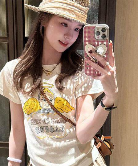 95 폴리에스터 zm 미니멀리즘 화이트 반팔 티셔츠 여성 의류 2026 여름 차가운 실크 코튼 출퇴근 긍정적 인 어깨 슬림해 보이는 프린트