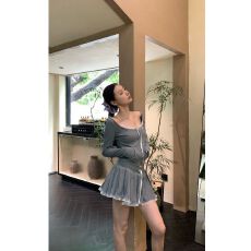 批发蕾丝拼接灰色短款T恤连帽卫衣辣妹套装女秋季a字半身裙休闲<b class='q'>两件套</b>