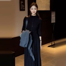 批发法式高级黑色针织长袖<b class='q'>连衣裙</b>女早秋季<b class='q'>收腰</b>内搭打底长裙