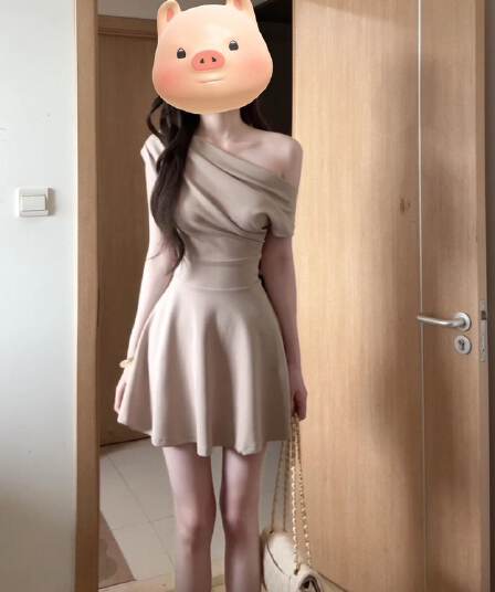 프랑스식 순수한 욕망 바람 단색 비스듬한 어깨 드레스 아이들 2026 새로운 여름 품격 허리 수축 슬림해 보이는 한 마디 미니 스커트