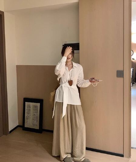 작은 대중 품격 출퇴근 측면 레이스업 허리 수축 여성 셔츠 한 부서 디자인 센스 다용도 슬림해 보이는 폴로 칼라 긴팔 셔츠