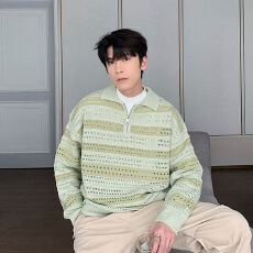 批发秋季美式复古条纹<b class='q'>毛衣</b>男设计感长袖POLO衫慵懒风镂空半拉链针织衫
