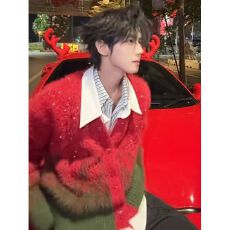 批发渐变撞色新年圣诞V领毛衣<b class='q'>男</b>秋冬季仿貂毛宽松小众镶钻设计针织衫