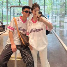 批发美式学院风V领微透蕾丝刺绣T恤女夏季短袖<b class='q'>修身</b>显瘦辣妹<b class='q'>运动</b>上衣潮