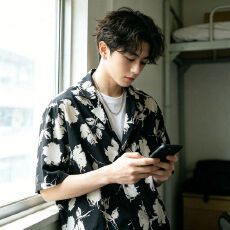 批发短袖夏天痞帅高级感法式古巴领花<b class='q'>衬衫</b><b class='q'>男</b>款性张力穿搭冰丝<b class='q'>衬衣</b>ins