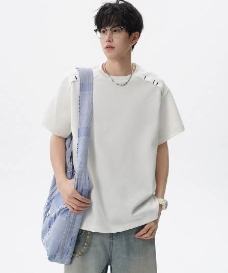 2026 새로운 무거운 남자 해체 패치워크 boxy 긍정적 인 어깨 티셔츠 여름 조수 브랜드 반팔 동정