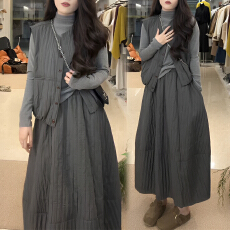 批发官图 2025冬简约打底衫口袋条纹马甲花苞<b class='q'>蓬蓬</b>甜美减龄半身<b class='q'>裙套装</b>