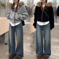 批发官图 慵懒穿搭套装秋冬新款毛领卫衣外套<b class='q'>牛仔</b>裤休闲高级感两件套