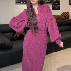 批发官图 2025秋冬新款温柔慵懒气质v领金属扣<b class='q'>灯笼</b>袖上衣半身<b class='q'>裙</b>两件套