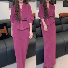 批发官图 港风复古2025秋冬款气质v领金属扣<b class='q'>灯笼</b>袖上衣半身长<b class='q'>裙</b><b class='q'>两件套</b>