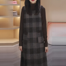 批发官图 时髦洋气裙套装2025秋冬新款高领修身<b class='q'>打底</b>针织衫+毛呢<b class='q'>背心</b>裙