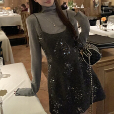 批发官图 2025秋冬新慵懒洋气修身立领长袖立领上衣亮片<b class='q'>连衣裙</b>两件套