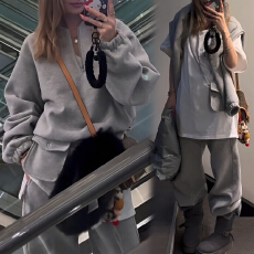 批发官图 2025冬季新款时尚宽松休闲长袖卫衣+打底<b class='q'>t</b><b class='q'>恤</b>+高腰阔腿裤套装