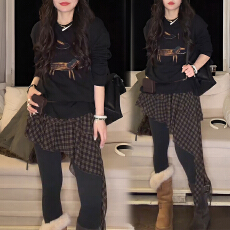 批发官图 时尚<b class='q'>套装</b>2026新款卡通小狗印花长袖T恤<b class='q'>休闲</b>格子半裙两件<b class='q'>套装</b>