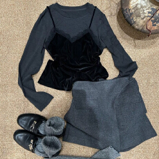 官图 韩系复古小香风套装2026秋冬新款丝绒拼接假两件上衣a字短裙