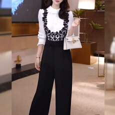 批发官图 巨好看的春秋一整套法式名媛衬衫蕾丝花边<b class='q'>背带裤</b>气质两件套