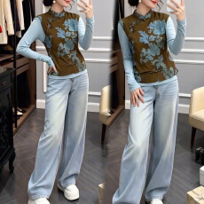 官图 2026秋冬新款高级感轻奢显瘦上衣提花盘扣马甲牛仔裤三件套