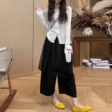 批发官图 <b class='q'>复古</b>显瘦单排扣慵懒针织上衣春秋新款屁帘八分阔腿裤两件套