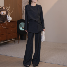 批发官图 韩系设计感时尚休闲<b class='q'>西装</b><b class='q'>套装</b>女春秋新款气质上衣长裤两件套