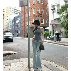 批发Suuuicee 长腿魔法 后腰撞色绑带设计”低腰<b class='q'>微喇</b>浅色修身牛仔长裤