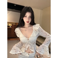 批发实拍实价 纯欲氛围法式镂空荷叶边V领衬衫短上衣