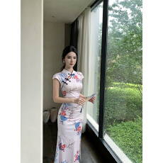 批发实拍视频  新款<b class='q'>复古</b>民国风改良旗袍盘口立领印花开叉褶皱连衣裙