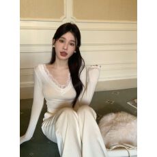 批发<b class='q'>莫代尔</b>面料 抖音天猫质量蕾丝<b class='q'>打底衫</b>女秋冬内搭长袖纯欲V领上衣