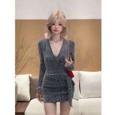 批发（原版面料做法）辣妹v领长袖连体T恤女春秋绑带包臀半身裙<b class='q'>两件套</b>