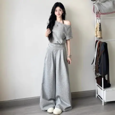 批发高级感休闲<b class='q'>运动服</b>套装女夏季收腰<b class='q'>显瘦</b>露斜肩短袖上衣阔腿裤两件套