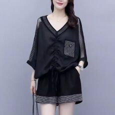 批发夏季2026新款休闲阔腿<b class='q'>女</b>套装时尚大码镂空拼接显瘦洋气<b class='q'>短裤</b>两件套