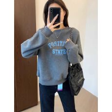 批发<b class='q'>春秋</b>季chic别致上衣慵懒休闲巨好看的保暖穿搭字母印花圆领上衣女
