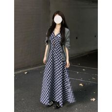 批发套装_单件韩版慵懒风复古针织披肩开衫毛衣女格纹挂脖吊带连衣裙