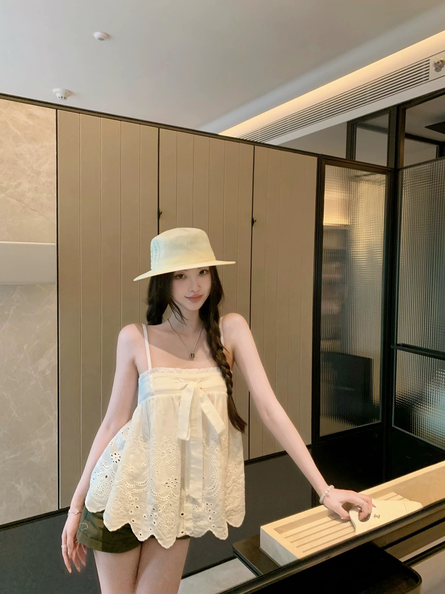 anneshop 화이트 치자 나무 깨진 꿈 세트 화이트 레이스 캐미솔 여름 새로운 고급 센스 슬림해 보이는 맨위