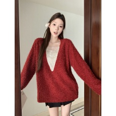 批发实拍不减价 设计感链条拼接<b class='q'>v领</b>毛绒女秋冬宽松慵懒感纯欲长袖上衣