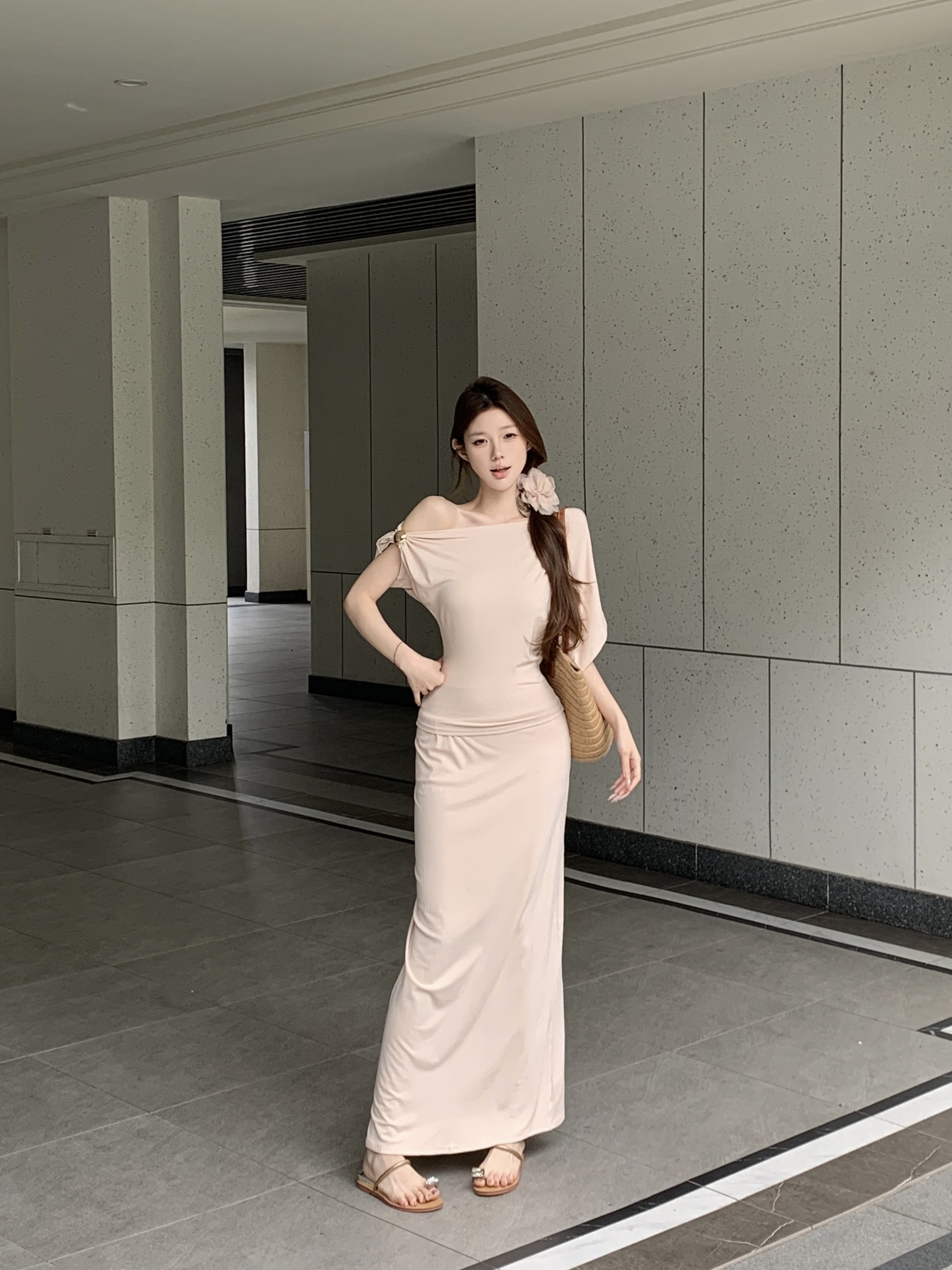 실사 아니요 가격 인하 베를린 아름다움 프랑스식 오프숄더 맨위 반신 스커트 세트 드레스 루즈핏 투피스 세트