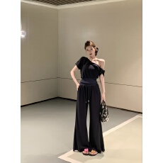 批发实拍不减价 华夫辣妹短袖T恤直筒休闲阔腿裤女<b class='q'>春</b>夏季新款时尚套装