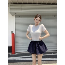 批发<b class='q'>实拍</b>不减价  白色蕾丝边打底衫上衣+花苞裙假两件松紧腰半身裙<b class='q'>裤</b>